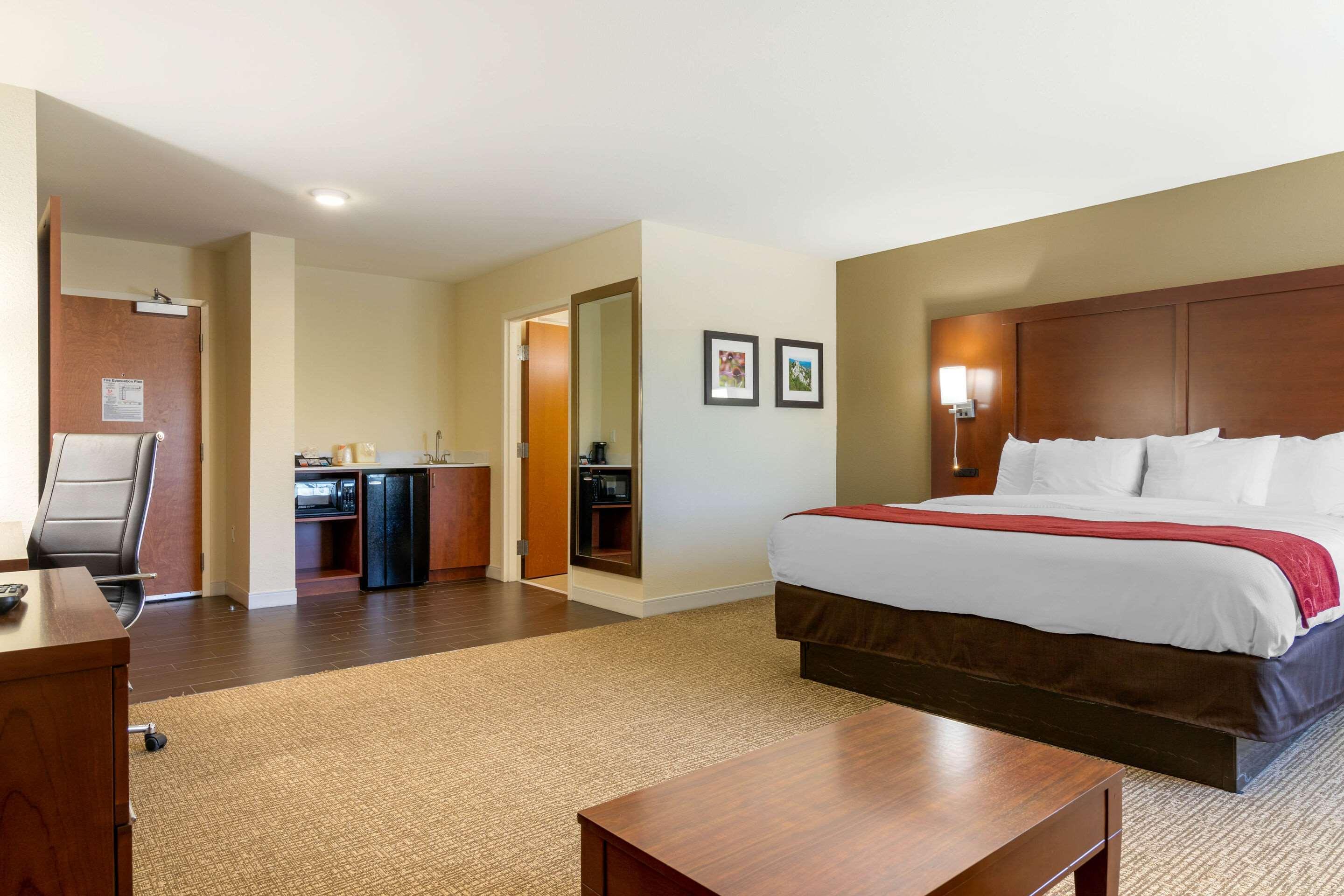 Comfort Inn & Suites Macon West Bagian luar foto