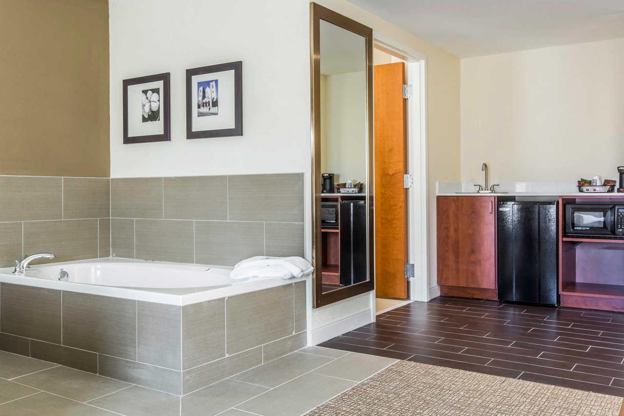 Comfort Inn & Suites Macon West Bagian luar foto